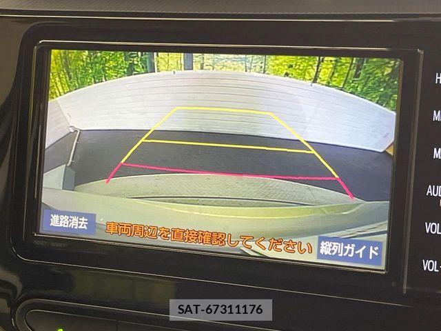 Toyota AQUA 2019-06 6901982-3