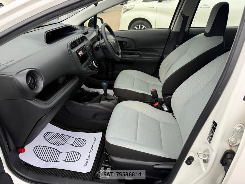 Toyota AQUA 2018-07 1244107-9