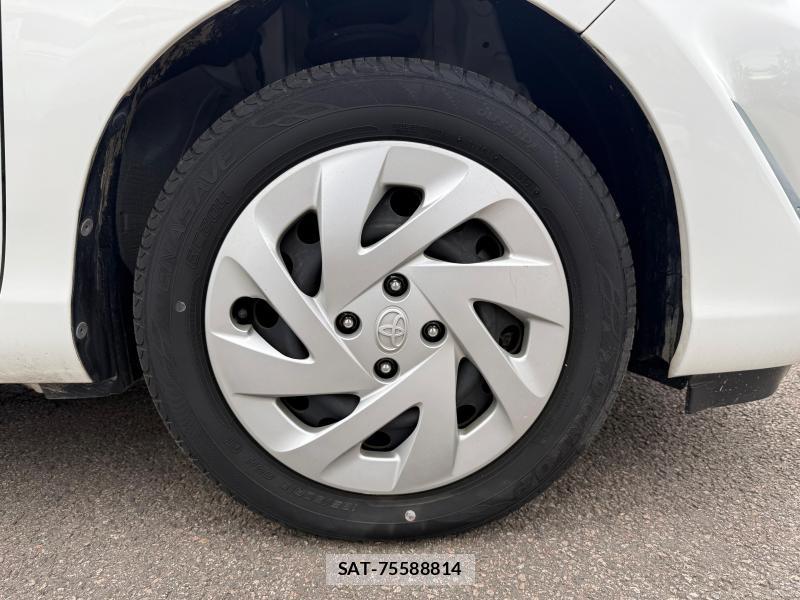 Toyota AQUA 2018-07 1244107-26