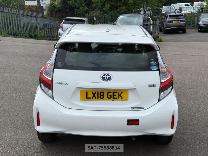 Toyota AQUA 2018-07 1244107-3