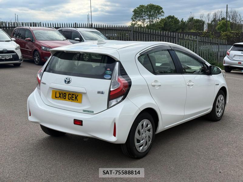 Toyota AQUA 2018-07 1244107-4