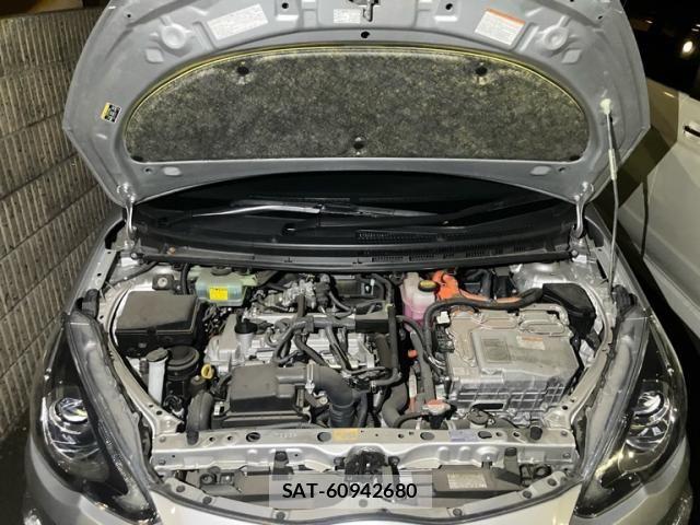 Toyota AQUA 2015-12 6988652-23