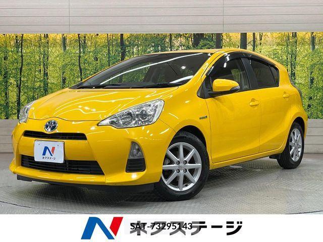 Toyota AQUA 2013-09 6988728-0
