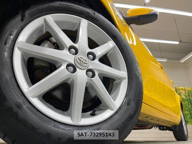 Toyota AQUA 2013-09 6988728-12