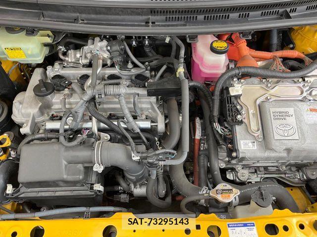 Toyota AQUA 2013-09 6988728-17