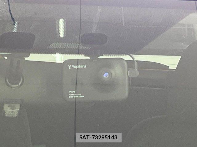 Toyota AQUA 2013-09 6988728-3