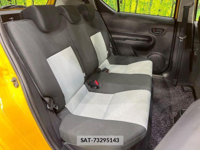 Toyota AQUA 2013-09 6988728-8