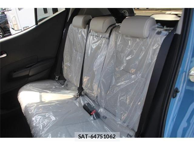 Toyota AQUA 2026-02 6988393-23