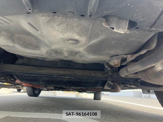 Toyota AQUA 2014-06 6988874-13
