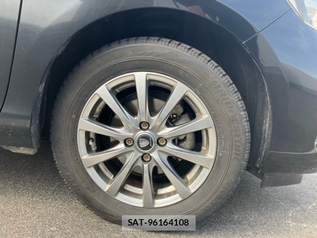 Toyota AQUA 2014-06 6988874-24