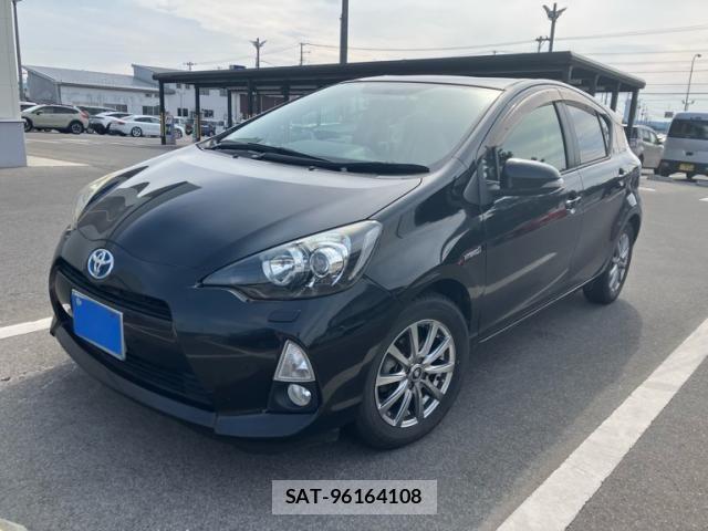 Toyota AQUA 2014-06 6988874-2
