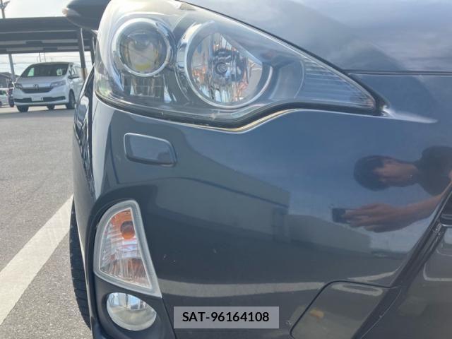 Toyota AQUA 2014-06 6988874-3