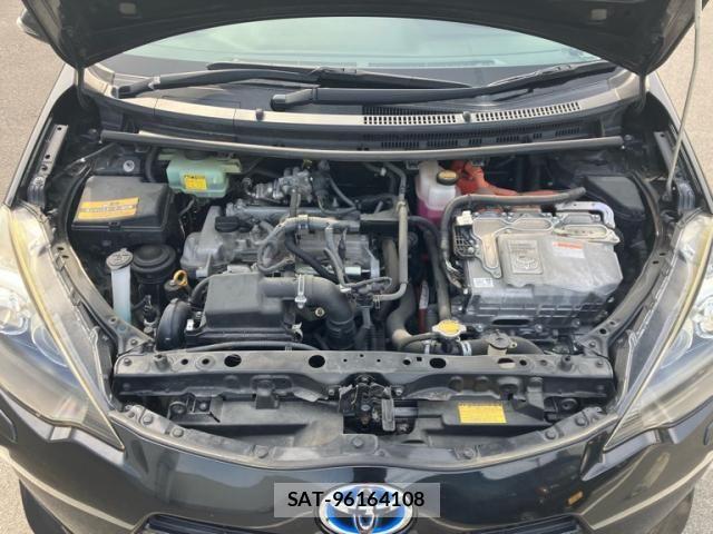 Toyota AQUA 2014-06 6988874-6