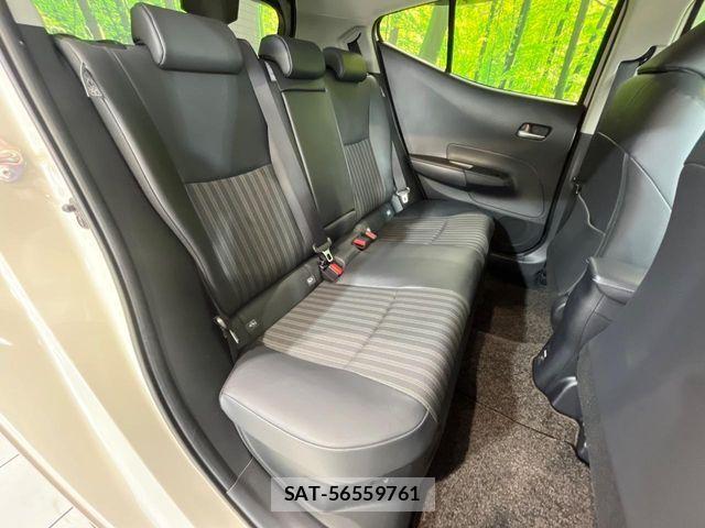 Toyota AQUA 2025-06 6988473-8