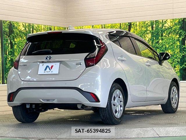 Toyota AQUA 2021-08 6988527-16