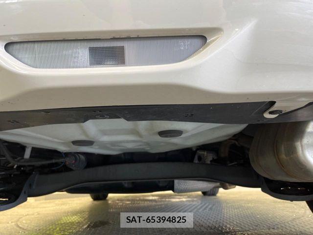 Toyota AQUA 2021-08 6988527-18