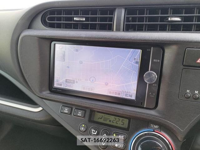 Toyota AQUA 2014-04 6988651-16