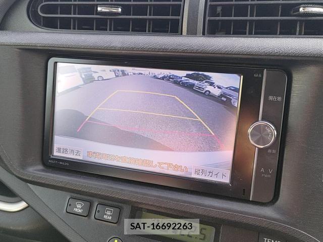 Toyota AQUA 2014-04 6988651-17