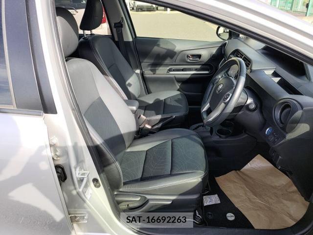 Toyota AQUA 2014-04 6988651-20