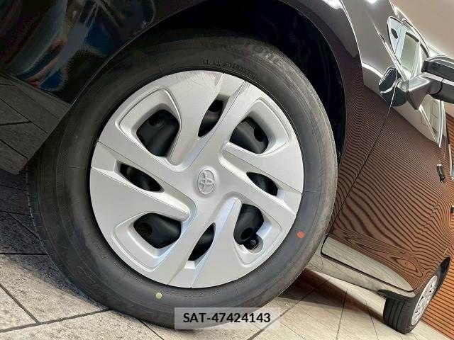 Toyota AQUA 2025-01 6988434-10