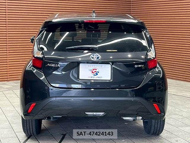 Toyota AQUA 2025-01 6988434-18
