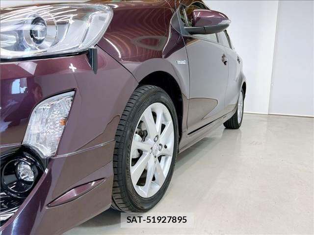 Toyota AQUA 2016-01 6988725-18