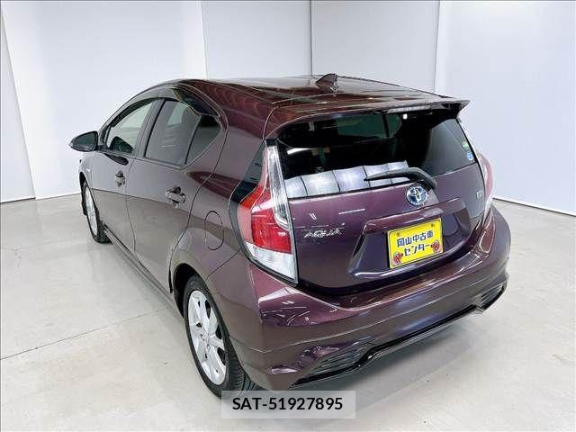 Toyota AQUA 2016-01 6988725-2