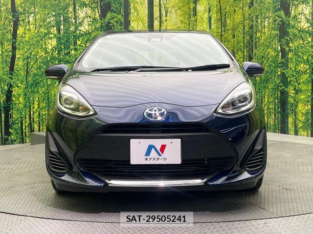 Toyota AQUA 2019-12 6988530-13
