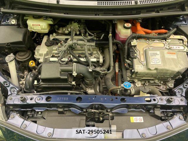 Toyota AQUA 2019-12 6988530-17