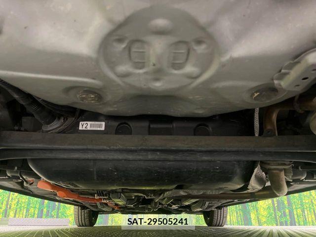 Toyota AQUA 2019-12 6988530-18