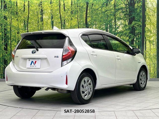 Toyota AQUA 2018-09 6988612-16