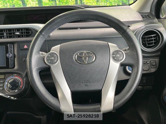 Toyota AQUA 2014-01 6988706-10