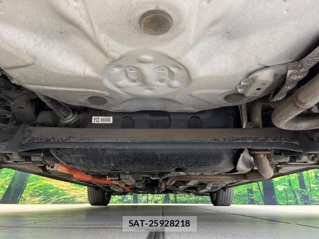 Toyota AQUA 2014-01 6988706-18