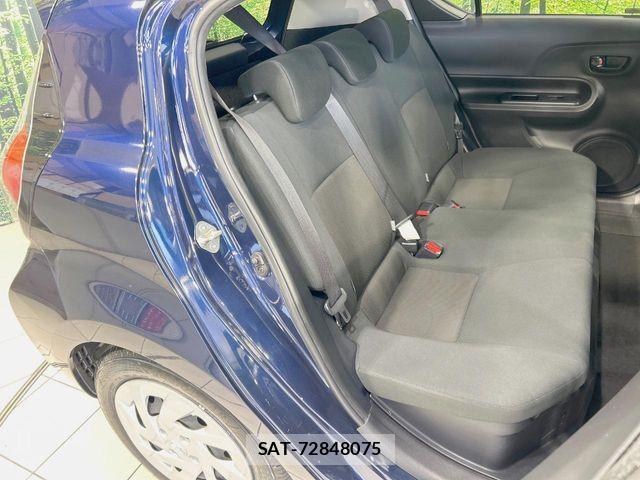 Toyota AQUA 2019-05 6988616-8