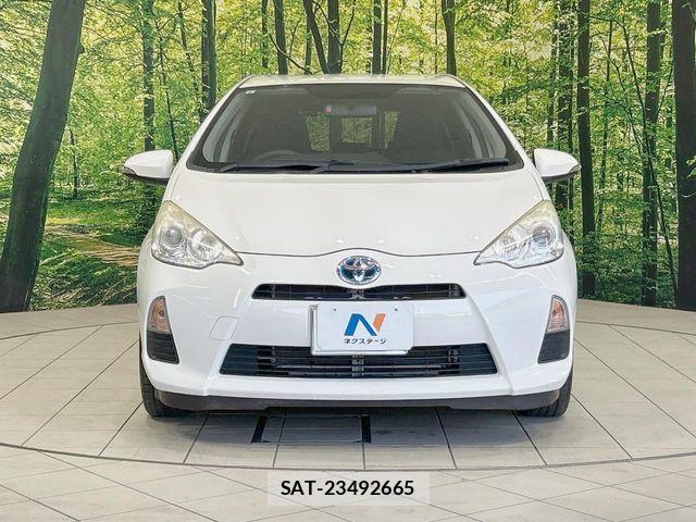 Toyota AQUA 2013-10 6988811-13