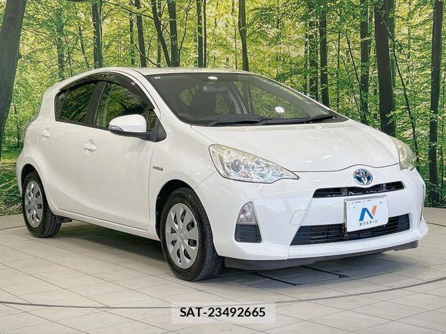 Toyota AQUA 2013-10 6988811-15