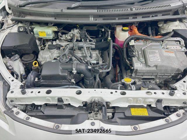 Toyota AQUA 2013-10 6988811-17