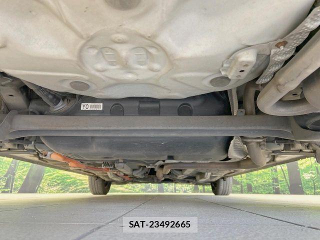 Toyota AQUA 2013-10 6988811-18