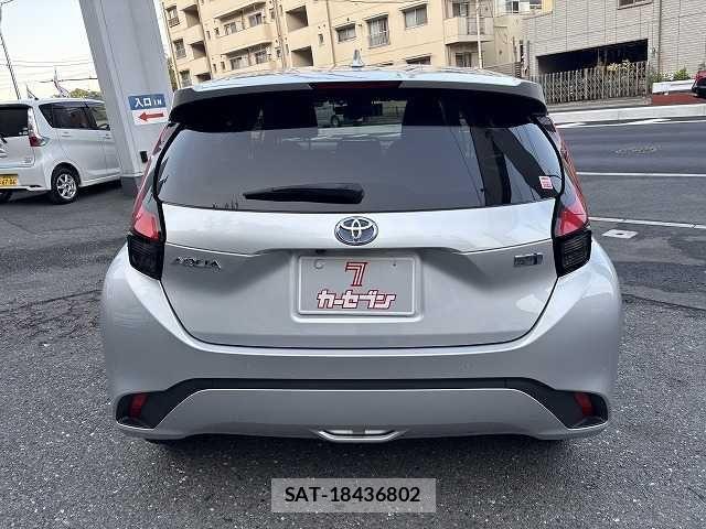 Toyota AQUA 2021-12 6988474-21
