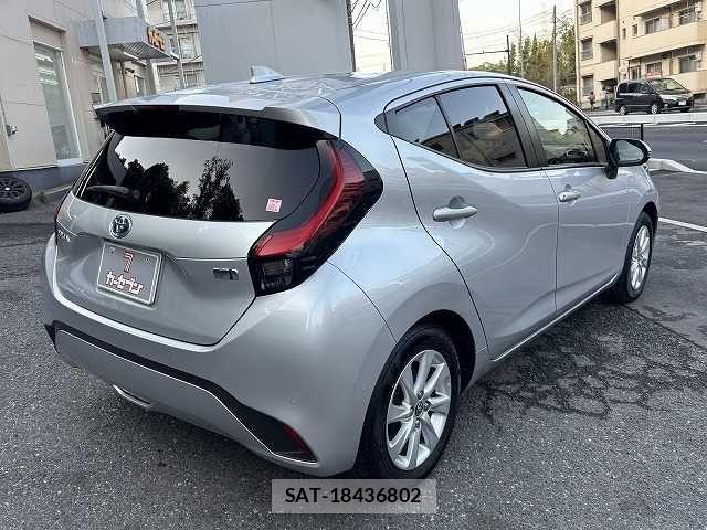 Toyota AQUA 2021-12 6988474-25