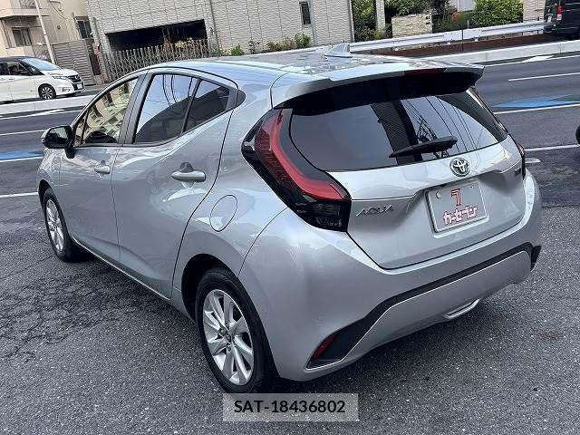 Toyota AQUA 2021-12 6988474-2