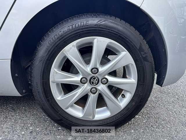 Toyota AQUA 2021-12 6988474-29