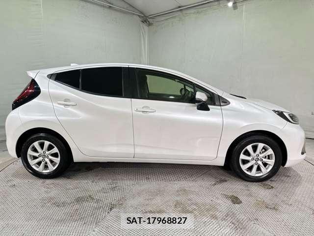 Toyota AQUA 2021-08 6988479-3