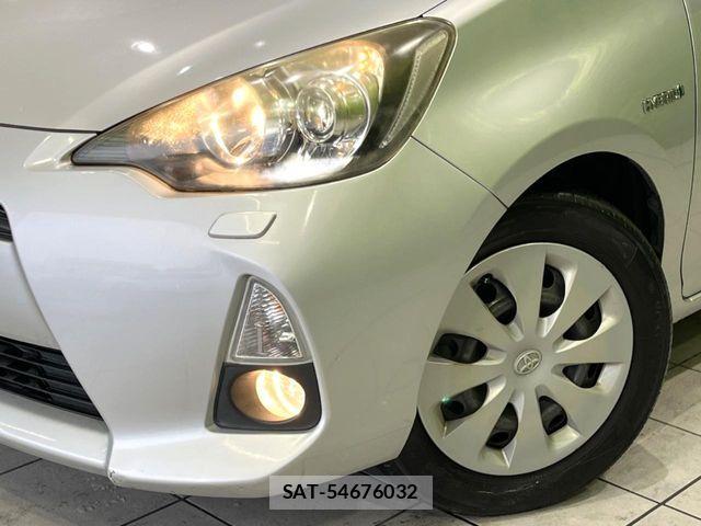 Toyota AQUA 2013-07 6988812-10