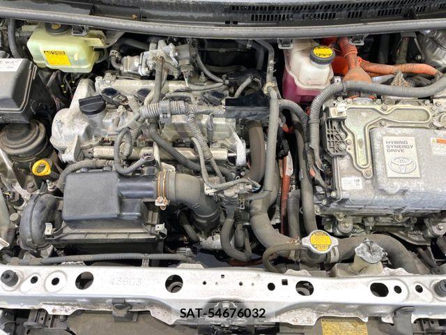 Toyota AQUA 2013-07 6988812-16