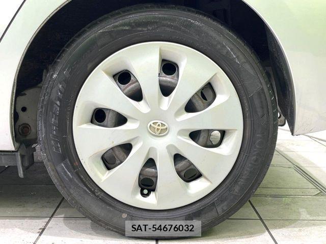 Toyota AQUA 2013-07 6988812-19