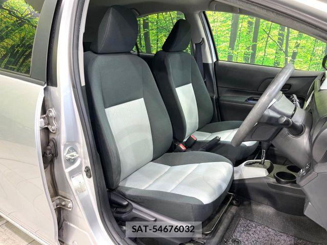 Toyota AQUA 2013-07 6988812-6