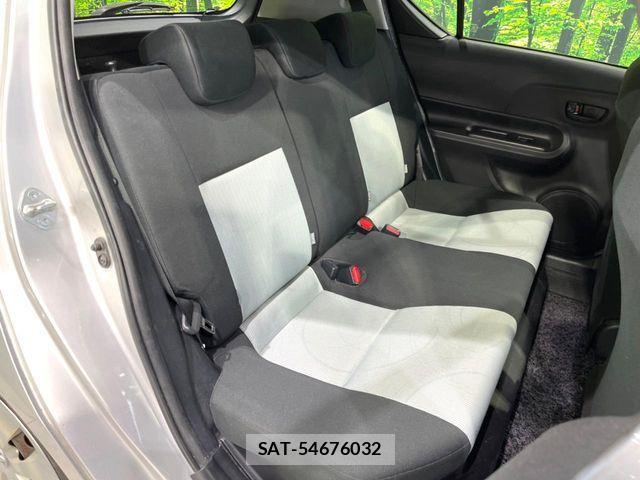 Toyota AQUA 2013-07 6988812-7