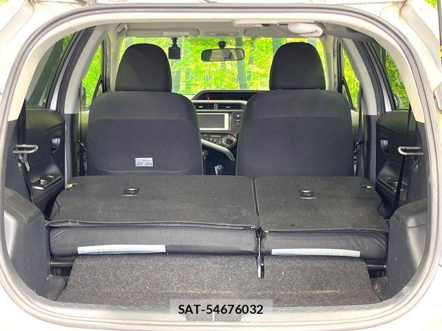 Toyota AQUA 2013-07 6988812-8