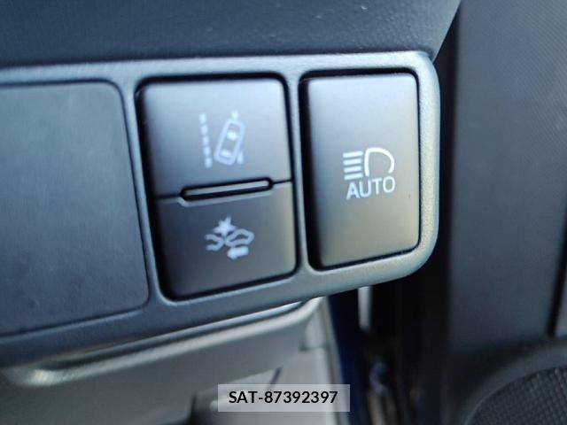 Toyota AQUA 2016-12 6988487-18